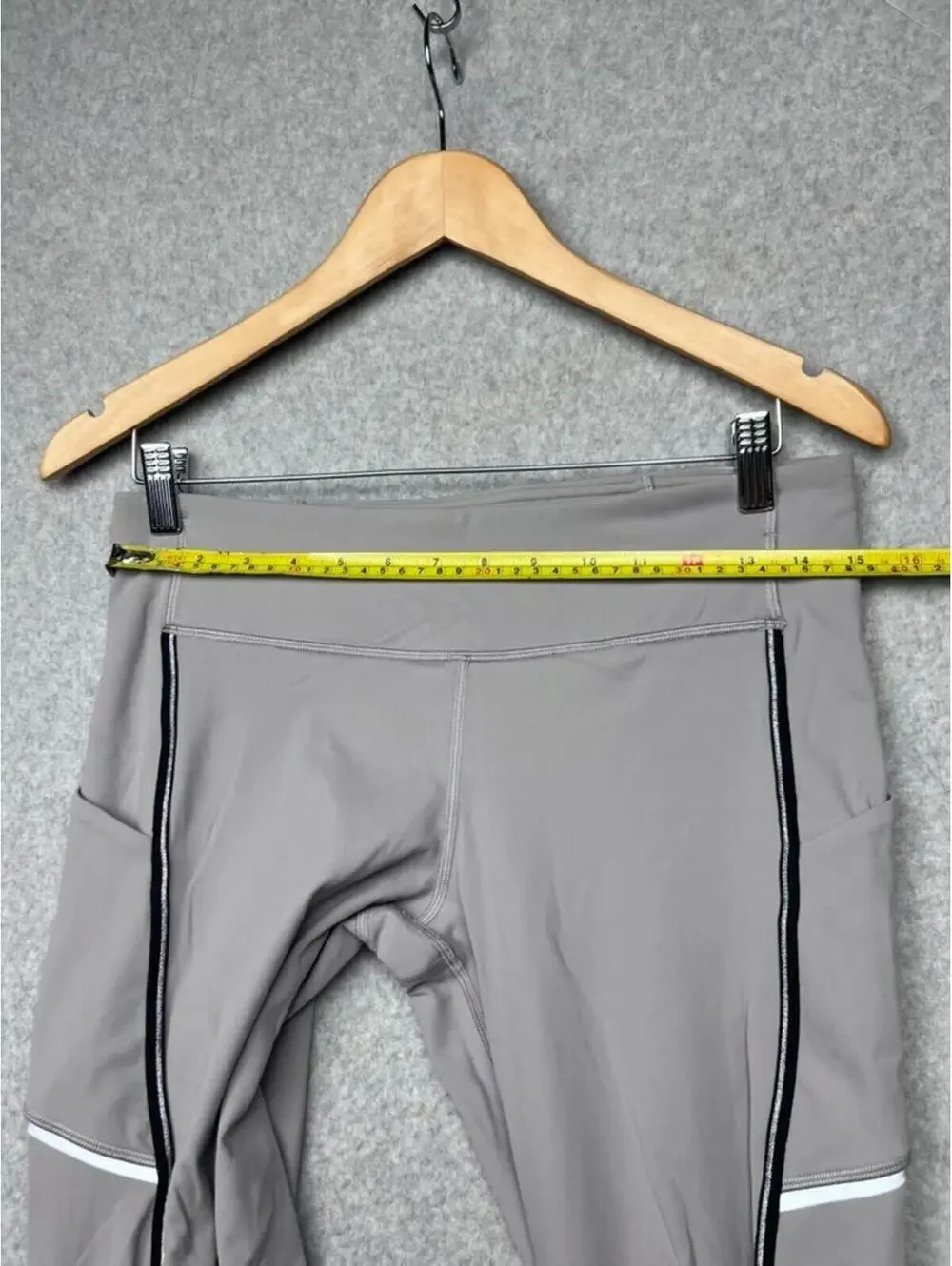 Lululemon Speed Up Tight Metallic Dark Chrome Reflective Run Leggings EUC 10